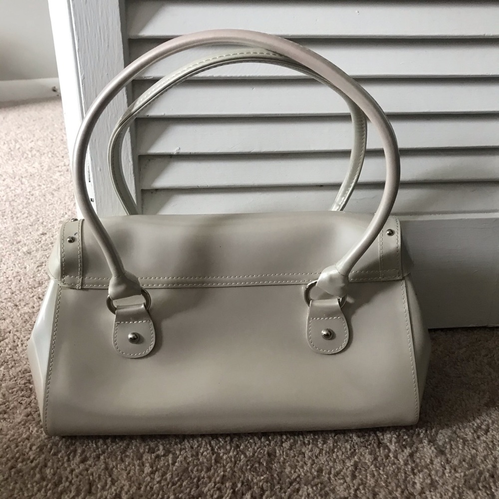 Beijo Shoulder Bag - Picture 3 of 5